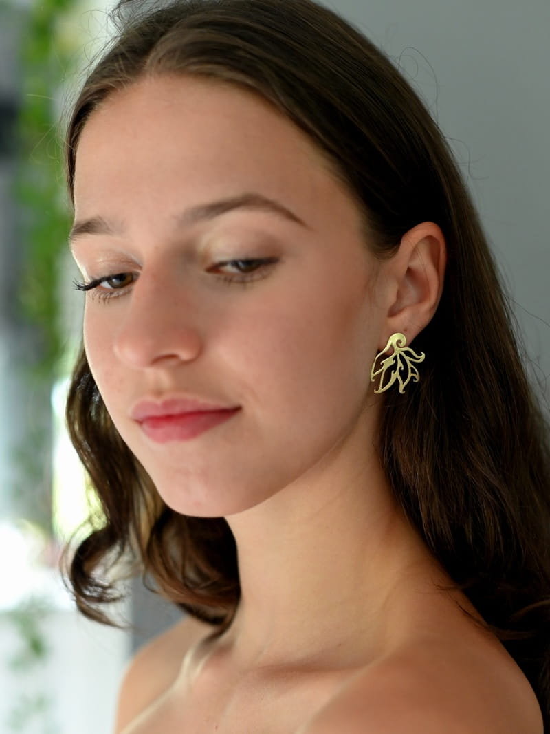 Kolczyki na sztyftach - Płomyki mini  pozłacane