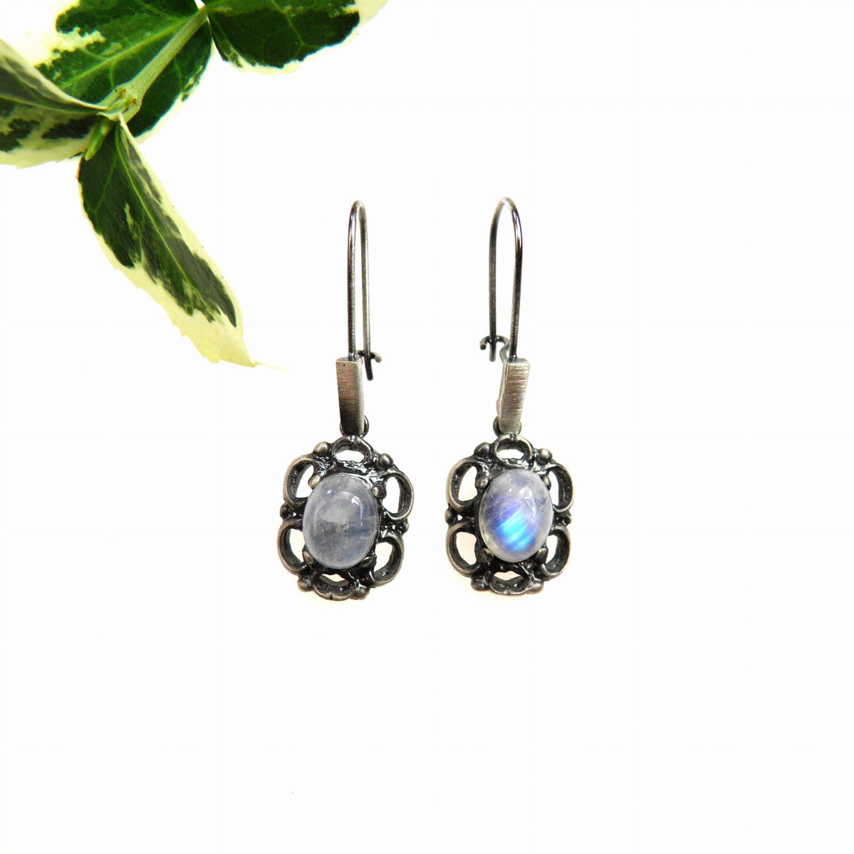 Kolczyki retro z kamieniem księżycowym - Biżuteria artystyczna