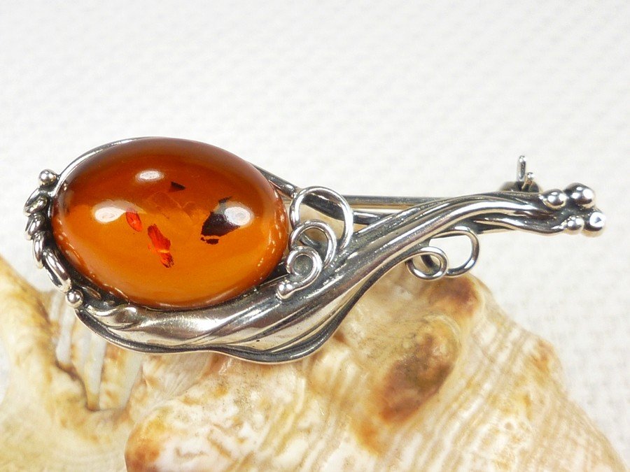 405-41 Broszka Srebro z Bursztynem