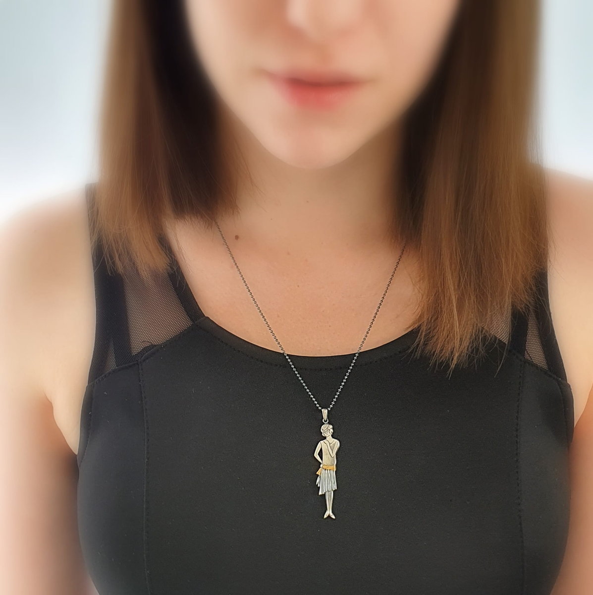 Zawieszka srebrna- Dama Retro