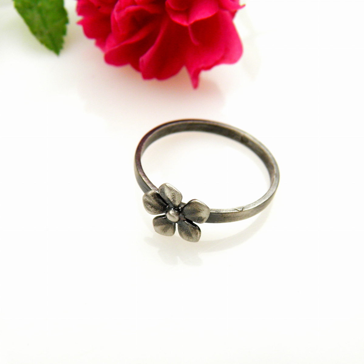 Pierścionek srebrny z niezapominajką - Modułowy 6