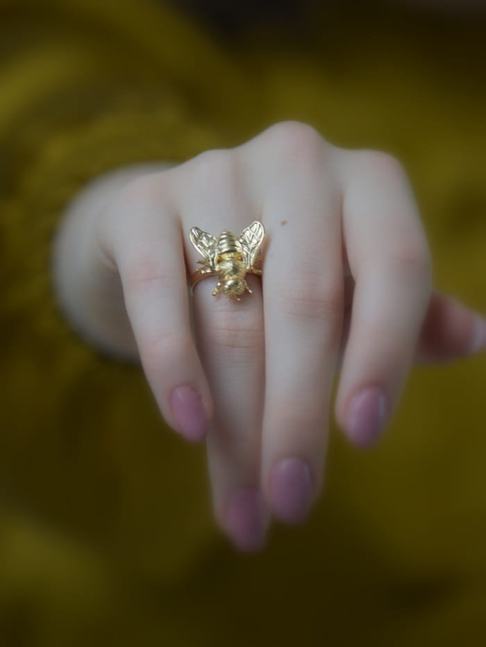 Pszczoła złota - pierścionek srebrny