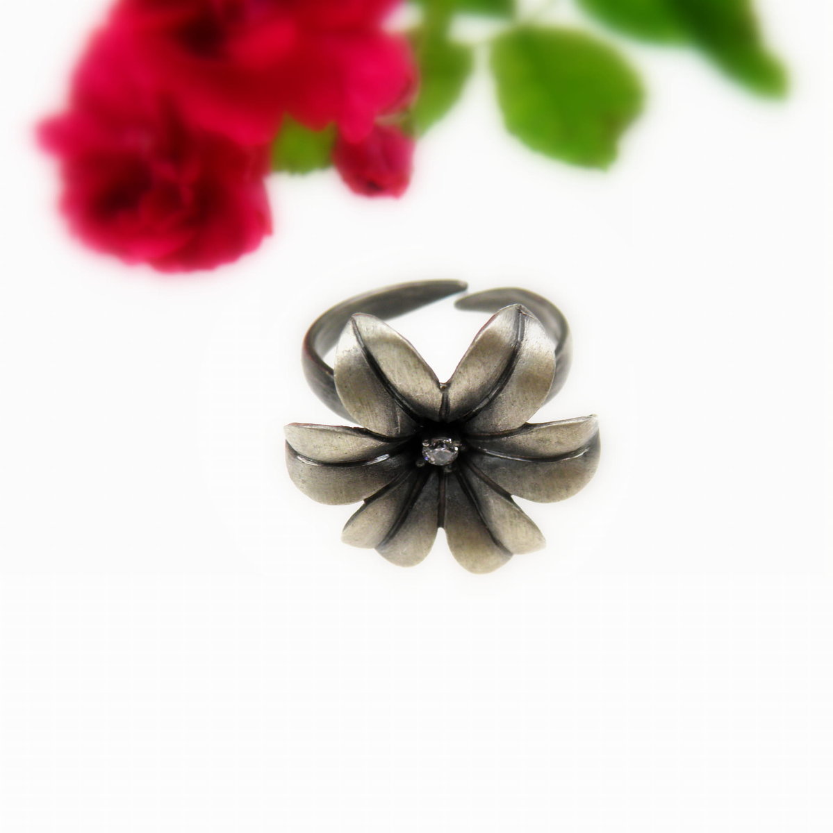 Pierścionek srebrny - Hiacyntowy