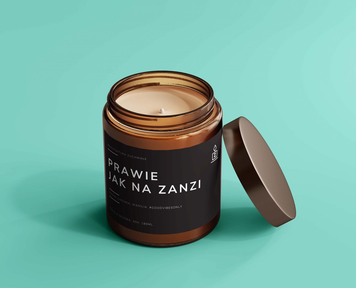 Prawie jak na Zanzi - świeca sojowa zapachowa 180ml Zuchwałe.