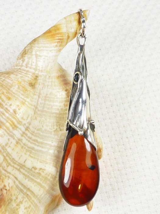 611-46 Wisiorek Srebro z Bursztynem -HAND MADE-