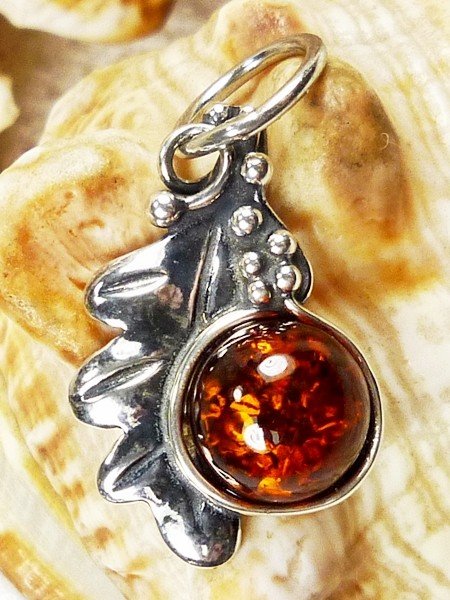 609-10 Wisiorek Srebro z Bursztynem