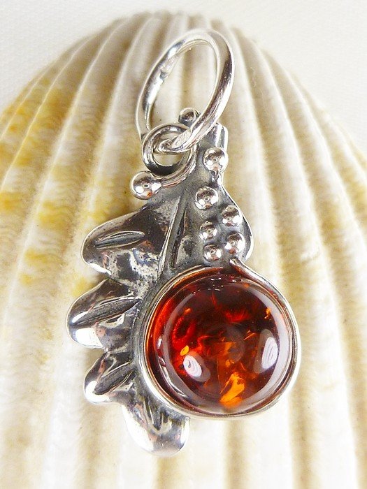609-32 Wisiorek Srebro z Bursztynem