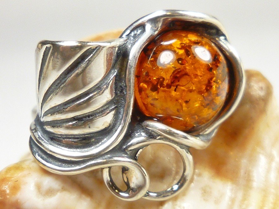 112-104 Pierścionek Srebro z Bursztynem - rozm.14