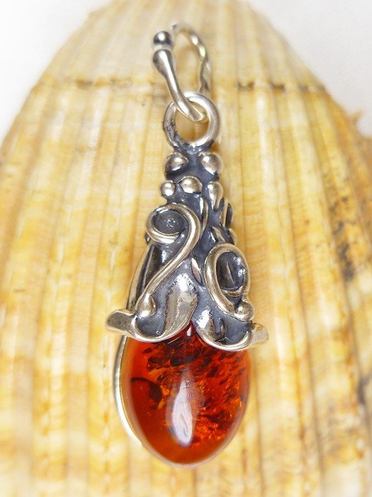 601-52 Wisiorek Srebro z Bursztynem -*