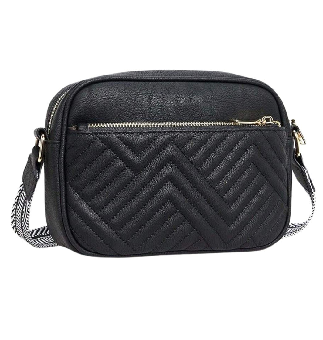 Czarna torebka skórzana na ramię torba damska elegancka pikowana