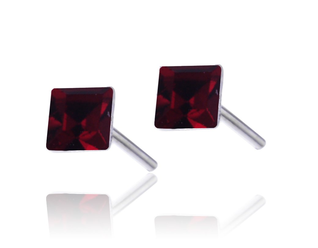 Srebrne Kolczyki Z Cyrkonia Rubin 4Mm Srebro 925
