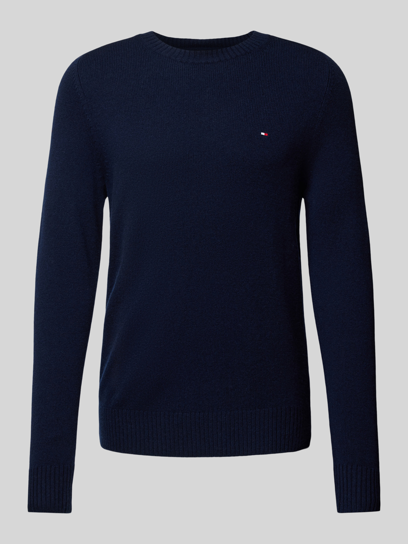 Sweter wełniany z wyhaftowanym logo