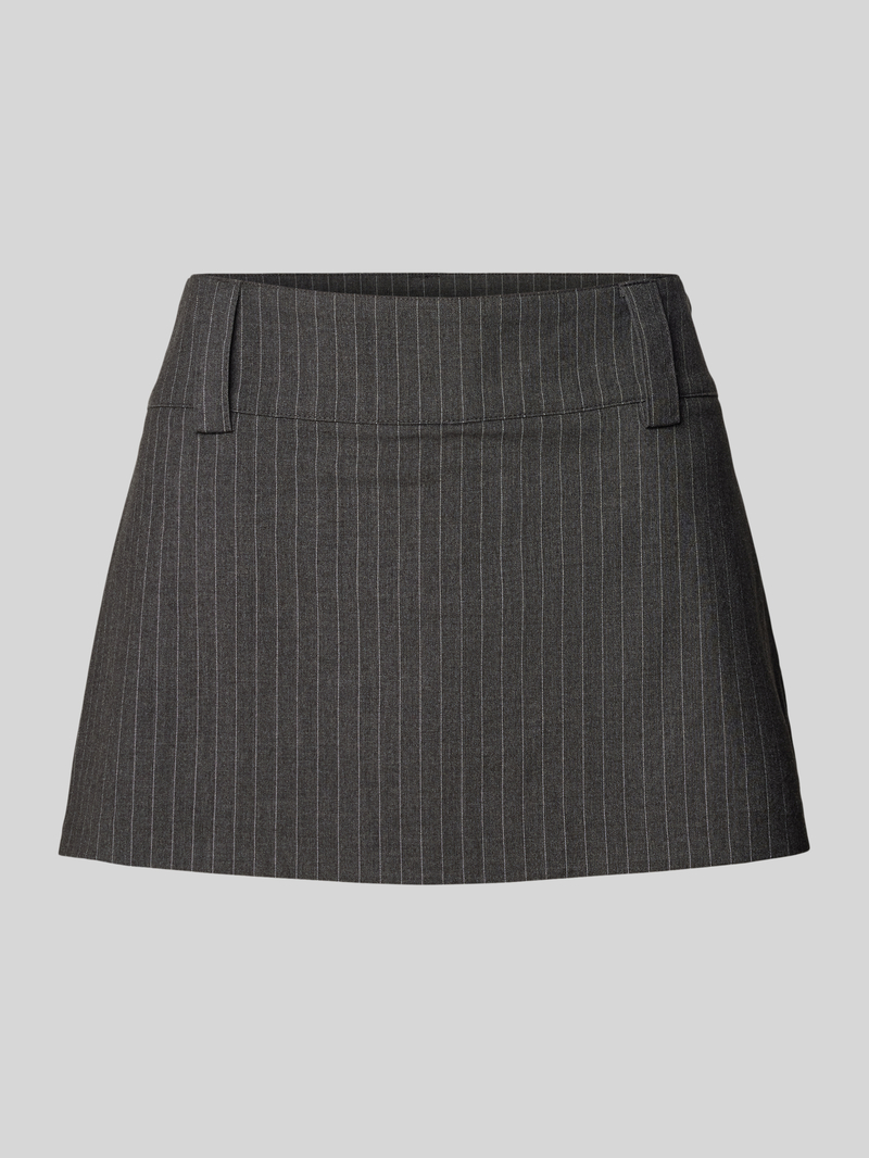 Spódnica mini ze szlufkami na pasek model ‘NOELIA’