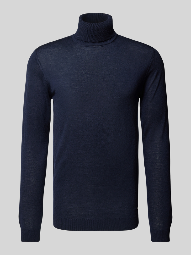 Sweter z dzianiny z golfem