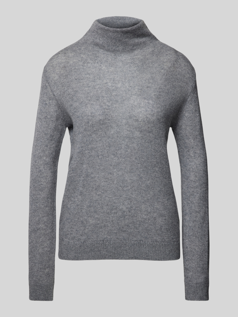 Sweter z dzianiny z kaszmiru z golfem