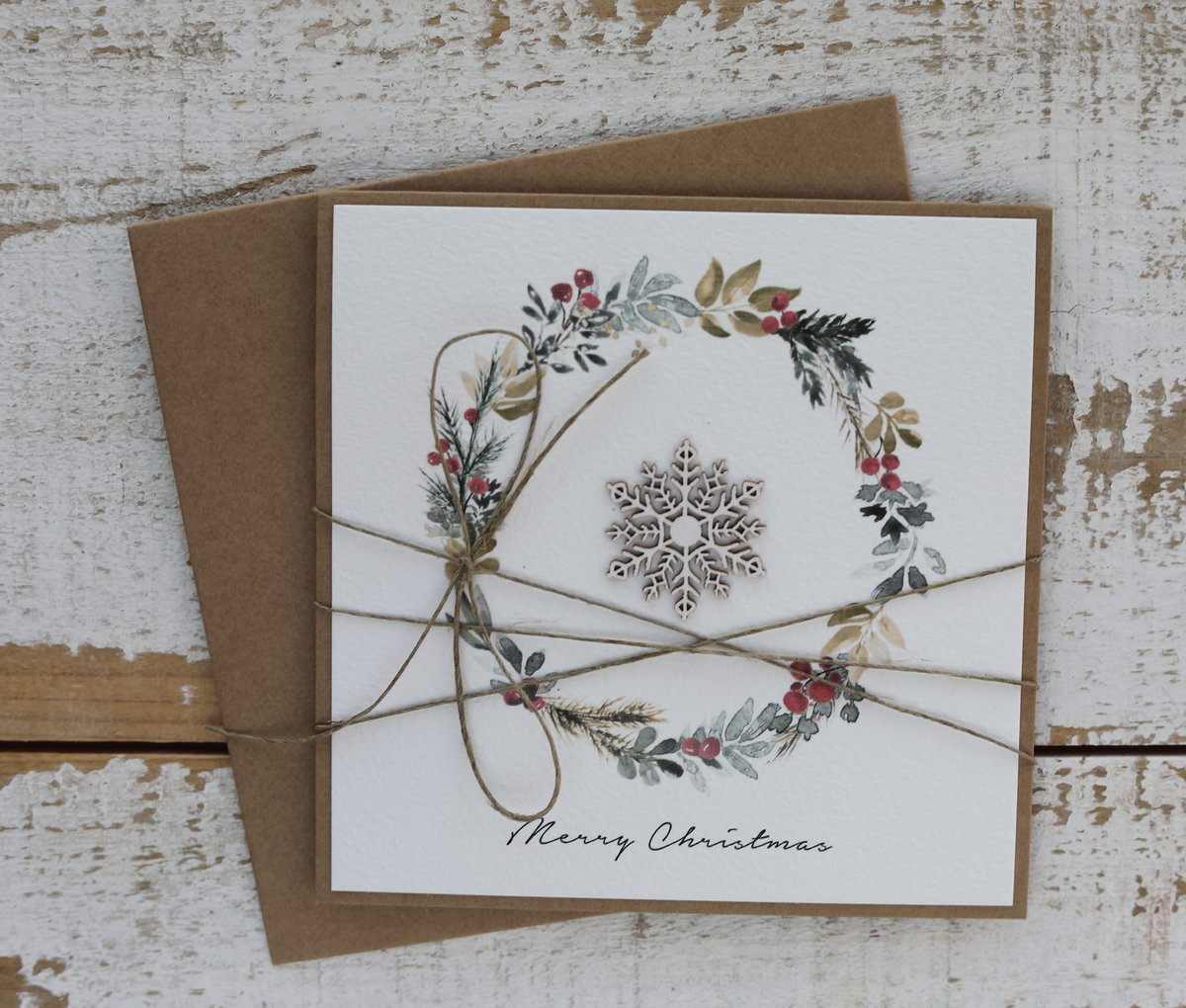 Stylowa ręcznie robiona kartka świąteczna na Boże Narodzenie wianek głóg śnieżynka Merry Christmas Card