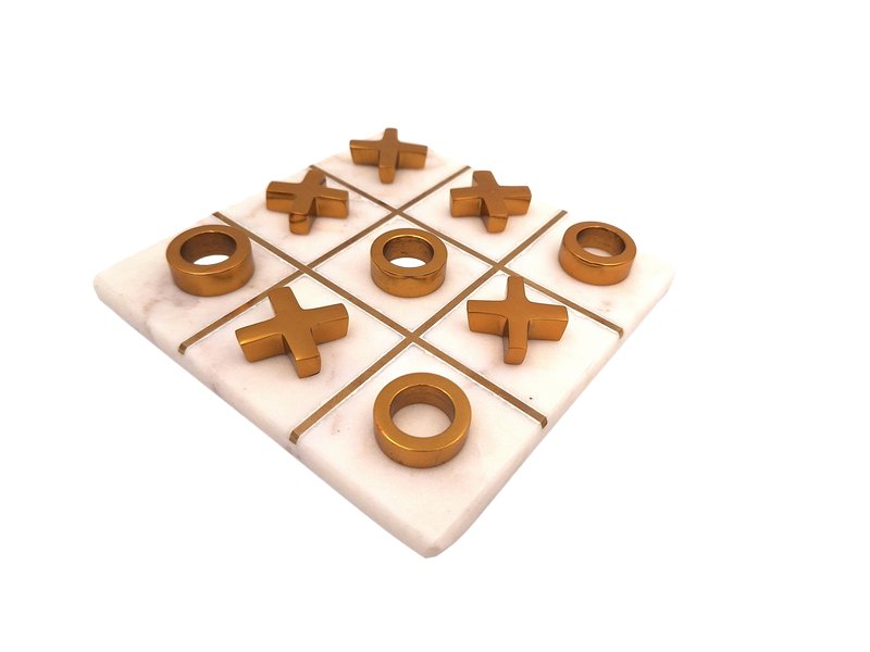 Kółko i Krzyżyk na Marmurowej Podstawie – Luksusowa Rozrywka i Dekoracja w Jednym