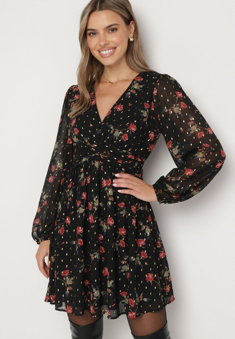 Czarna Rozkloszowana Sukienka Taliowana w Kwiaty z Rękawami ze Ściągaczami Everia