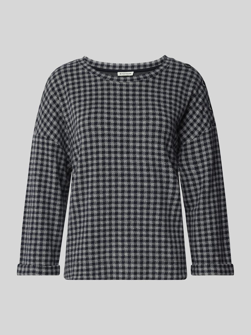 Bluza o kroju regular fit z rękawem o dł. 3/4 i guzikiem