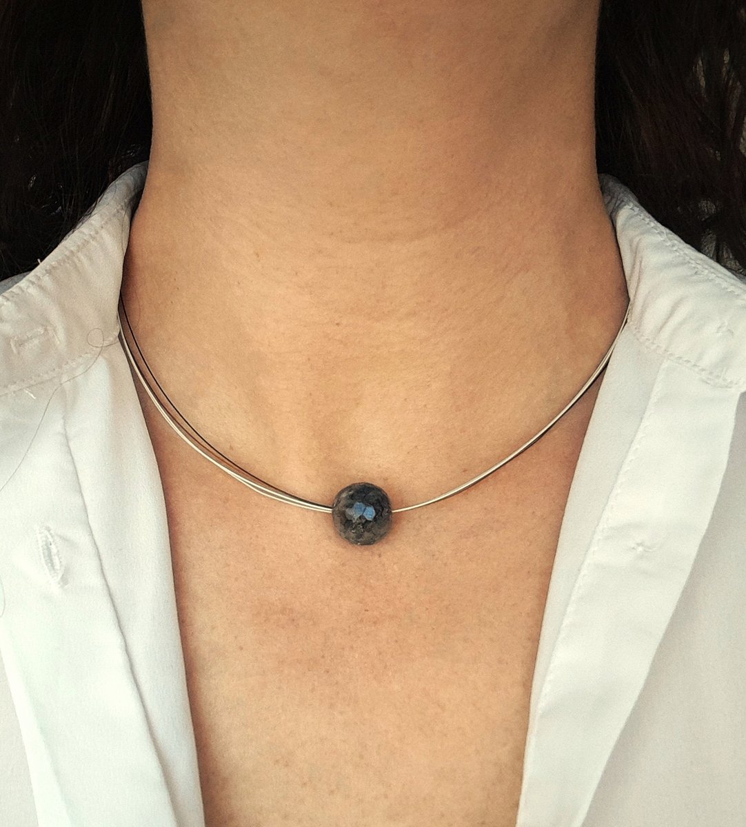 Naszyjnik kulka labradoryt fasetowany popielaty szary srebro struna 45cm