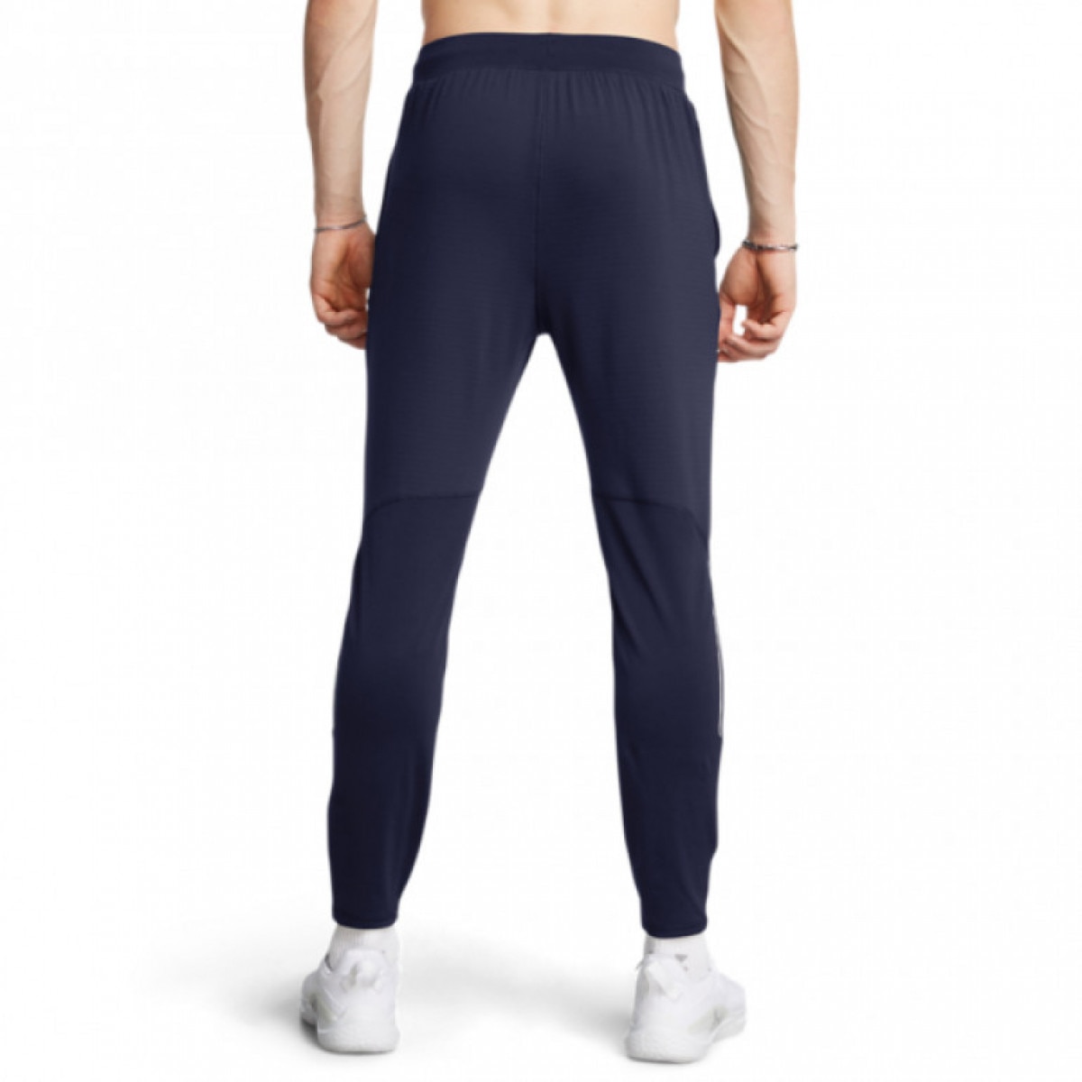 Męskie spodnie treningowe Under Armour UA Vanish Cw Fitted Pant - granatowe - UNDER ARMOUR