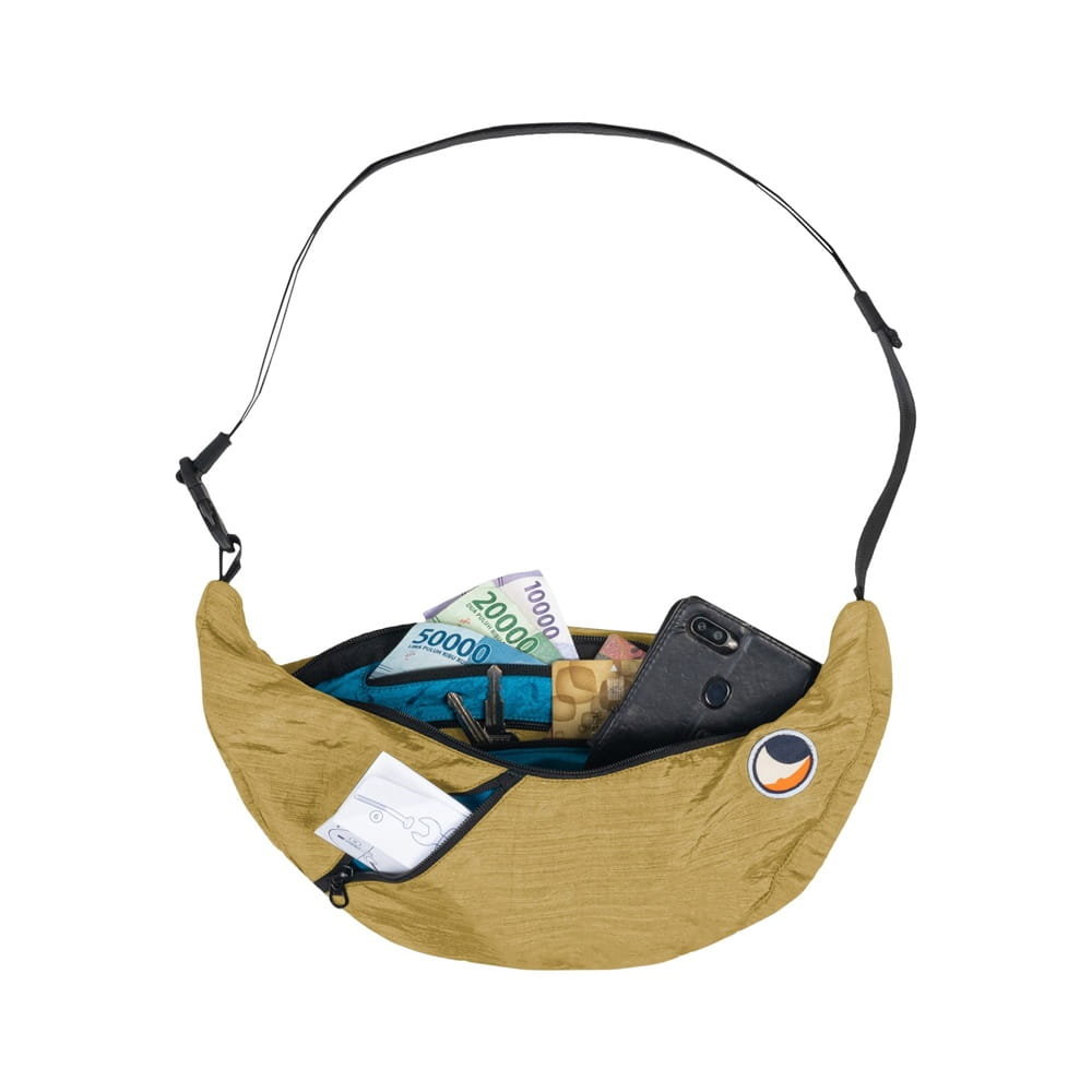 Saszetka na ramię torba składana Ticket to the Moon Upcycled Sling Bag Premium God TMSLBPR23
