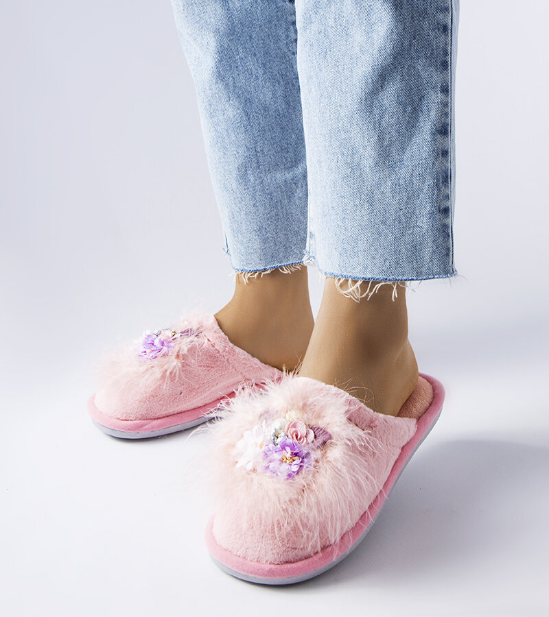 Różowe ciepłe kapcie z kwiatkami Moly-36