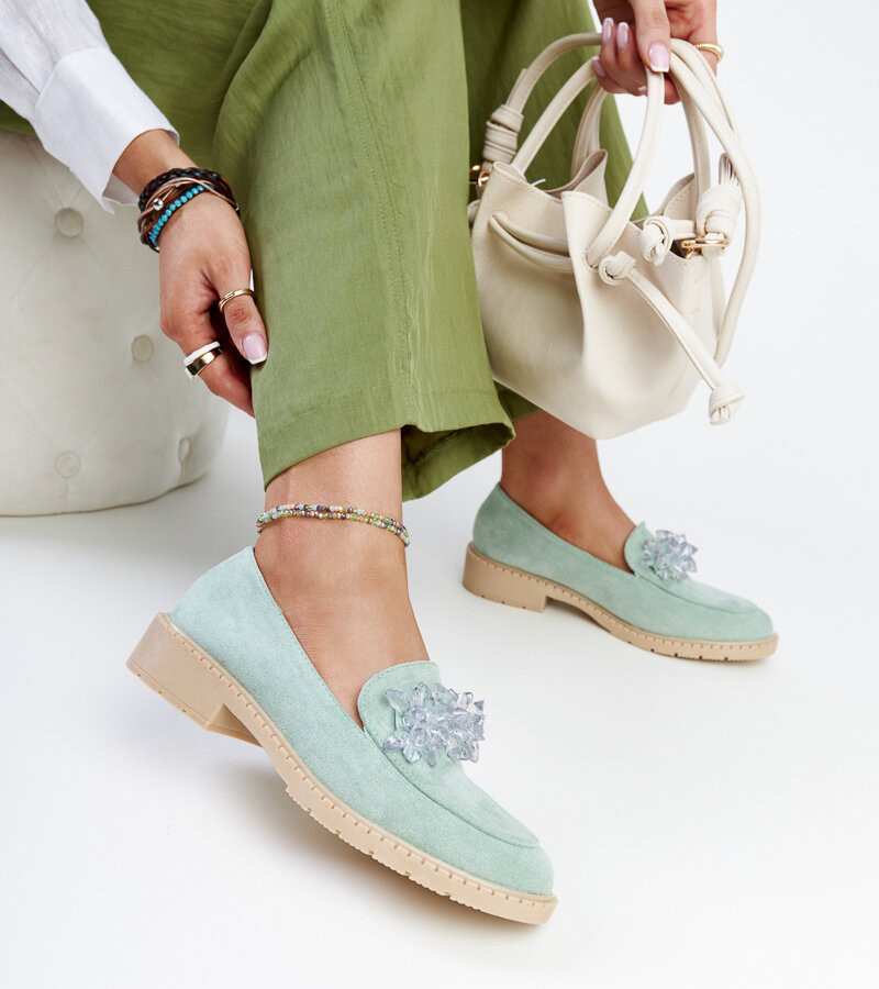 Jasnozielone zamszowe mokasyny z kryształami Zemzem-36