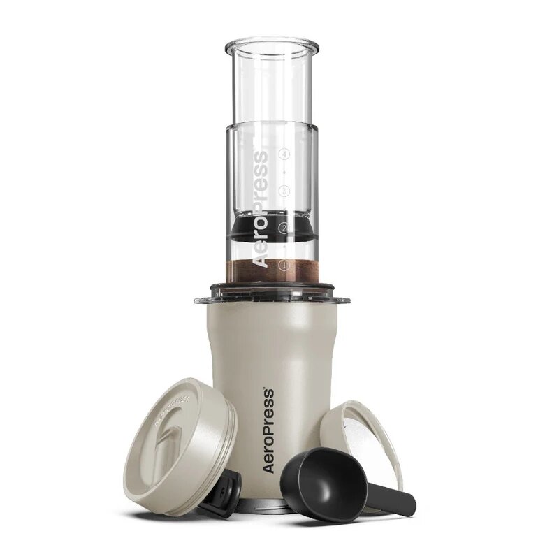 Zaparzacz do kawy AeroPress Go Plus - Kremowy