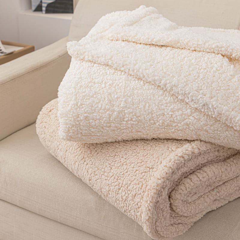 Kremowy Koc z Bukli 150x200 Baranek Dreamy Boucle