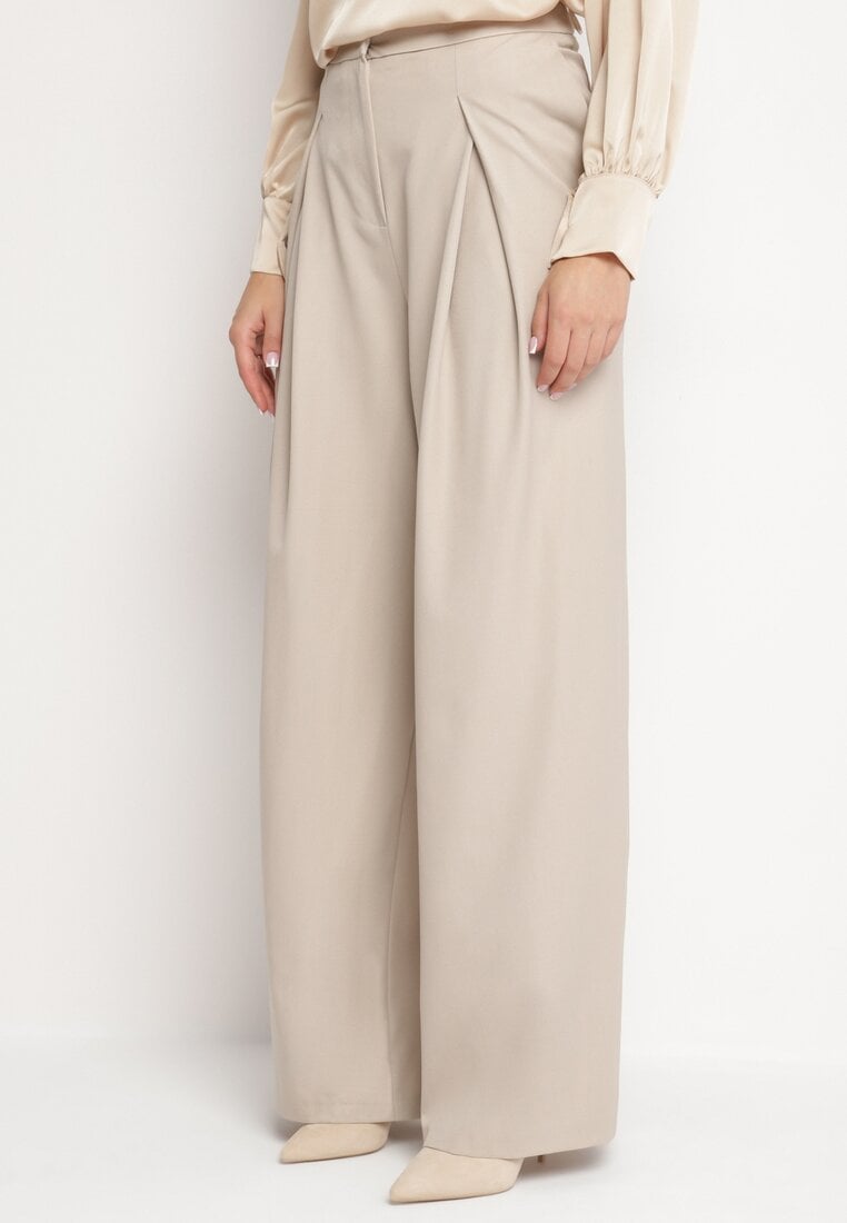 Beżowe Szerokie Spodnie Garniturowe z Wiskozą z Zakładkami i Wsuwanymi Kieszeniami Gelobria