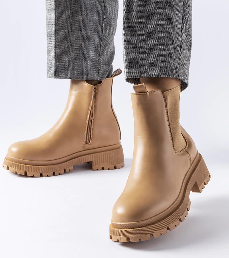 Beżowe ocieplane klasyczne botki Olmedo-39