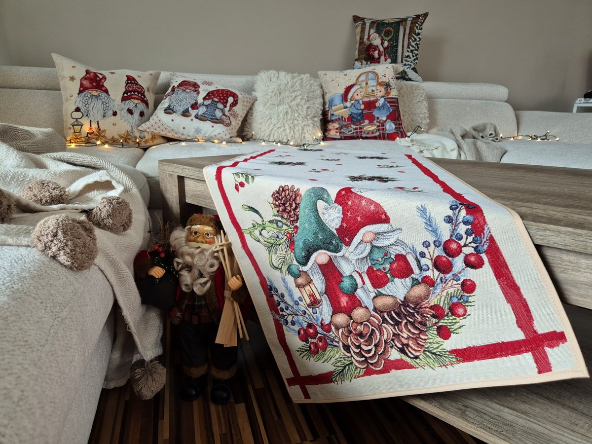 Bieżnik ze skrzatami 47x140 cm F211 gobelinowy świąteczny