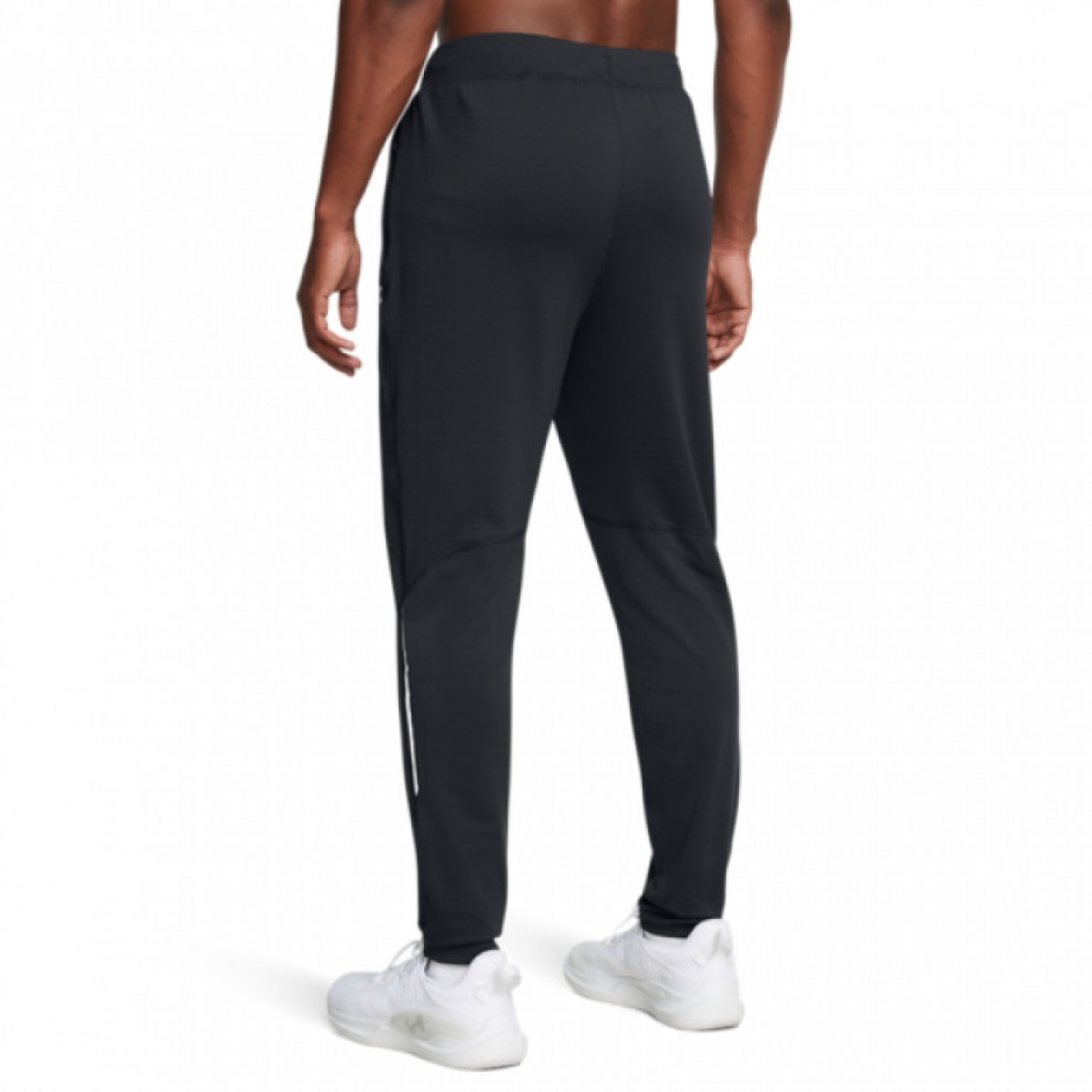 Męskie spodnie treningowe Under Armour UA Vanish Cw Fitted Pant - czarne - UNDER ARMOUR