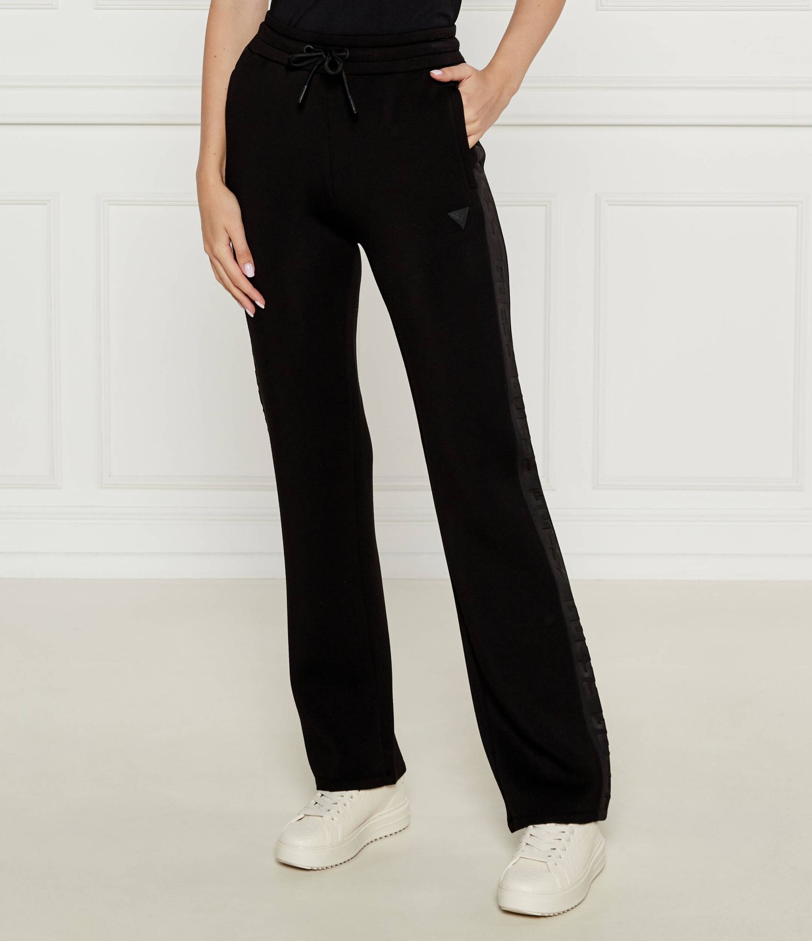 GUESS ACTIVE Spodnie dresowe Regular Fit