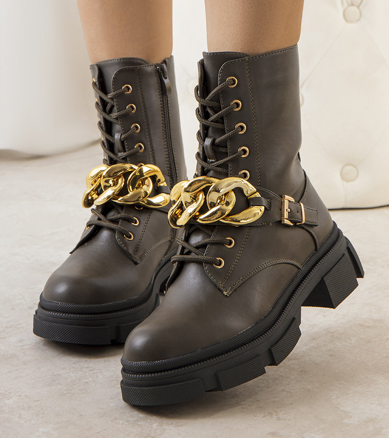 Zielone traperki z łańcuchem Iversen-37