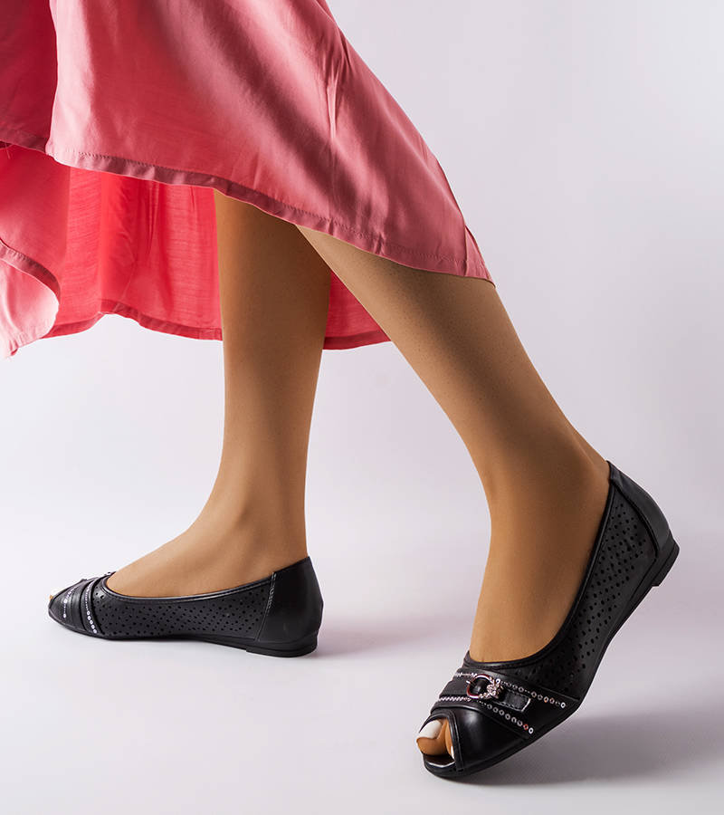 Czarne ażurowe balerinki z cyrkoniami Creek -37