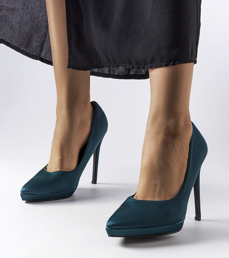 Ciemnozielone satynowe szpilki Silje-36