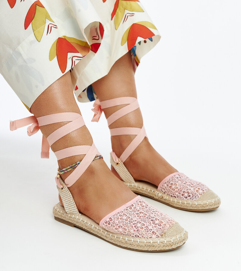 Różowe koronkowe espadryle z odkrytą piętą Teha-37