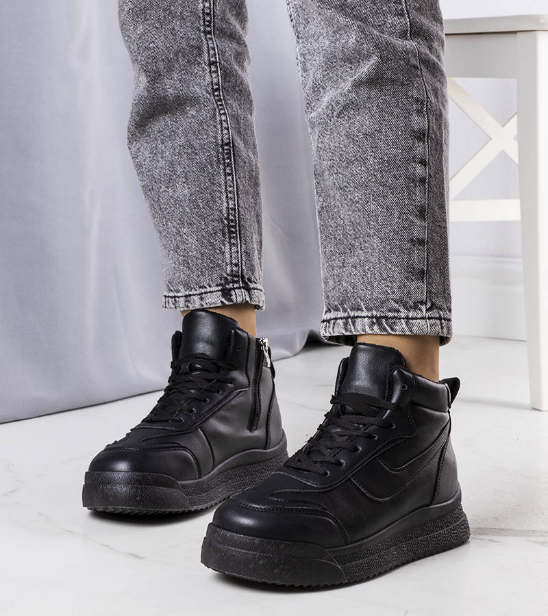 Czarne ocieplane sneakersy Korti-37
