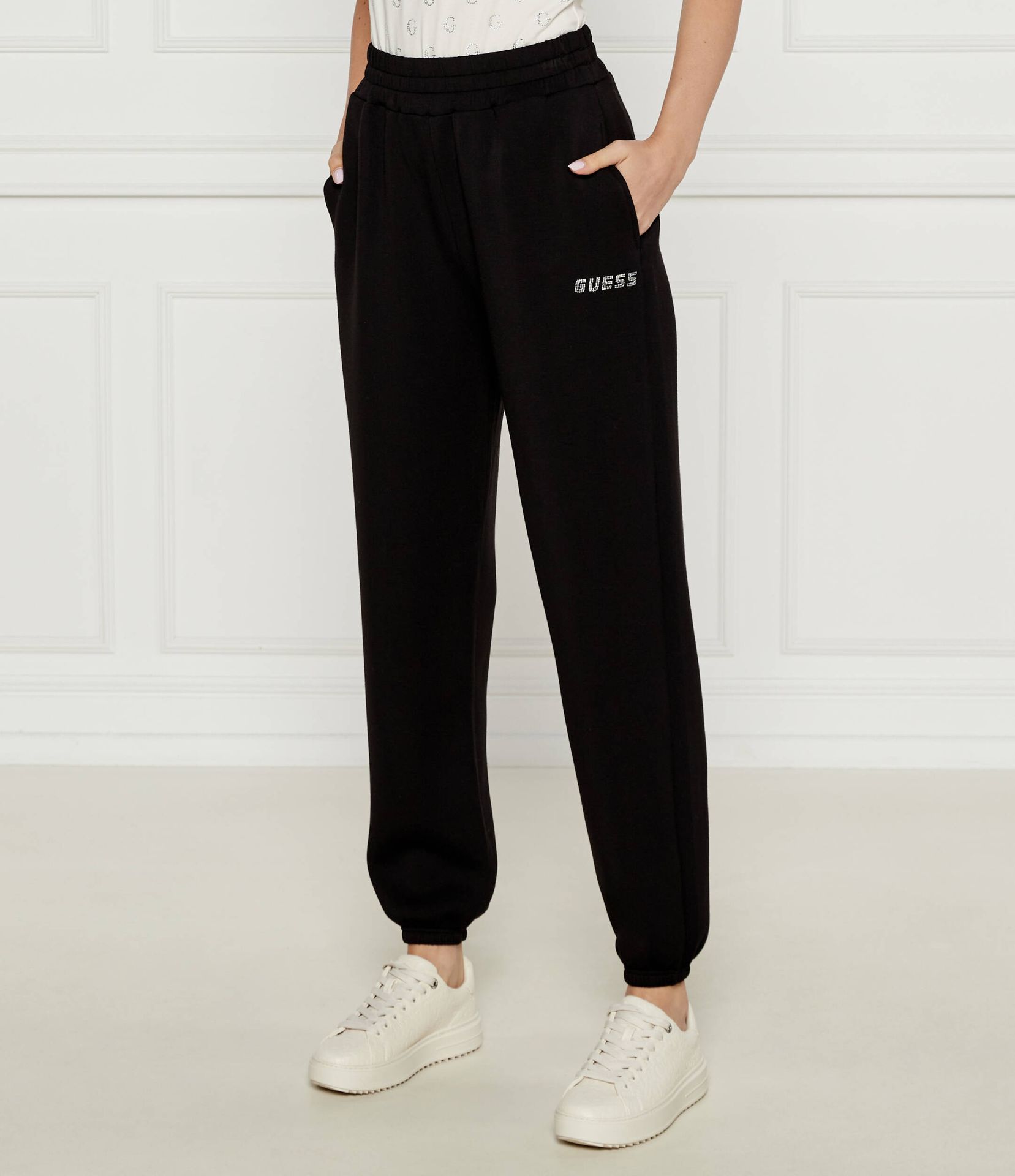 GUESS ACTIVE Spodnie dresowe CECILIA Regular Fit