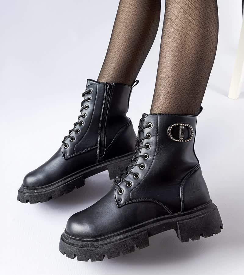 Czarne ocieplane trapery z cyrkoniami Broberg-38