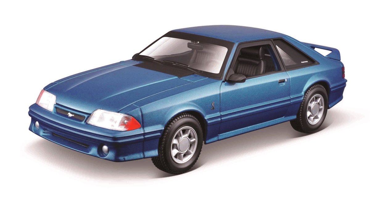 MAISTO Ford Mustang SVT Cobra 1993 do składania 1/24 39537