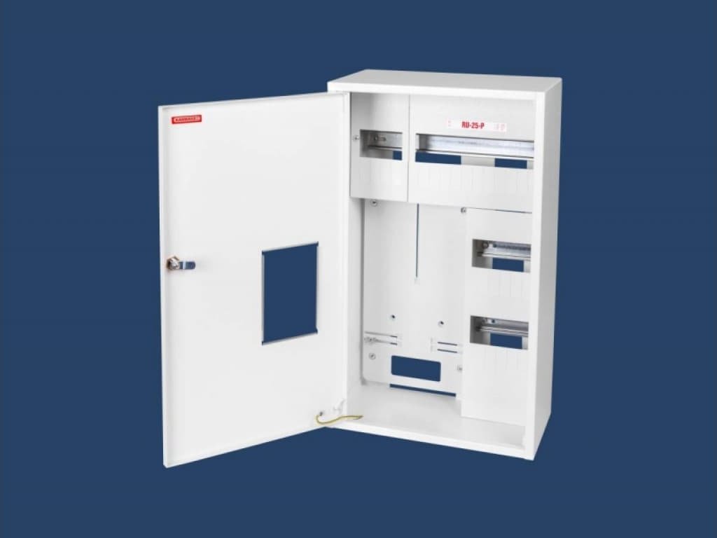 Karwasz Szafka licznikowa natynkowa/podtynkowa uniwersalna 1-licznikowa 3-fazowa 25 modułów plombowana IP30 115mm RU-25P Z O/E