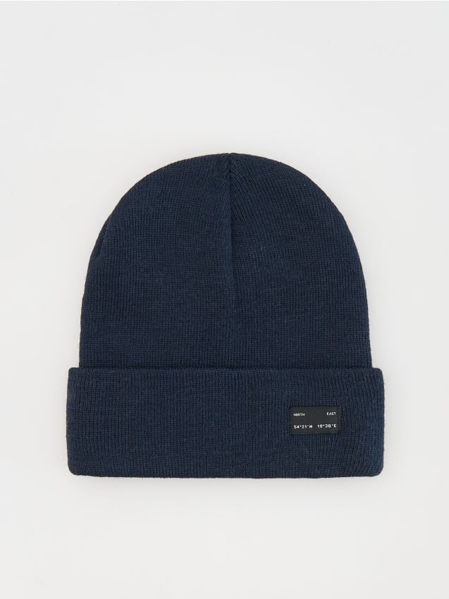 Reserved - Czapka beanie z naszywką - granatowy