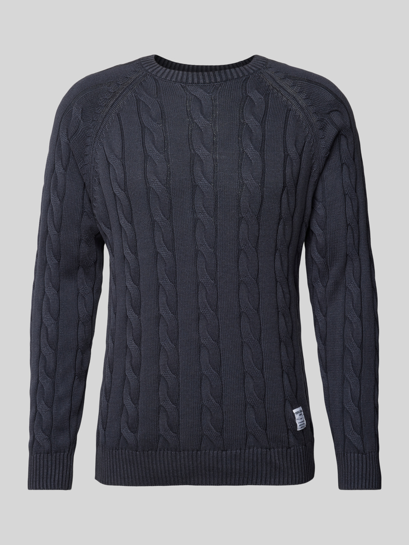 Sweter z dzianiny ze ściegiem warkoczowym model ‘Camdem’