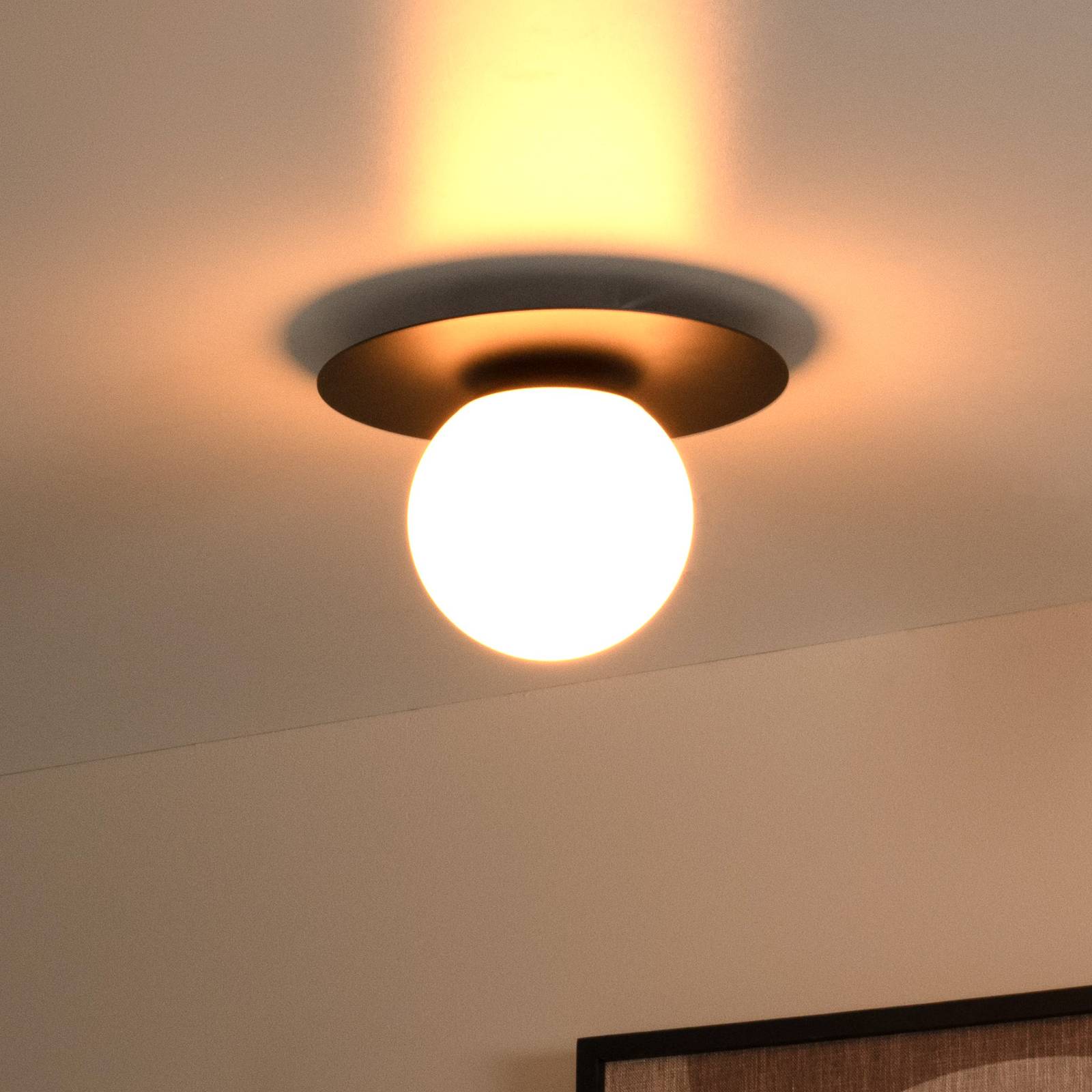 Lucide Lampa sufitowa Tricia, czarna, Ø 25 cm, szklana, 1-punktowa, E27
