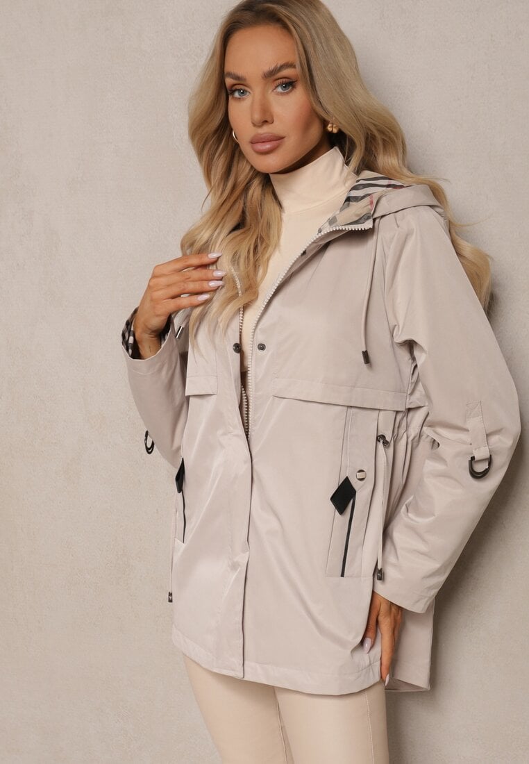 Jasnobeżowa Kurtka Typu Parka z Troczkami w Talii Kapturem i Kieszeniami Kaivara