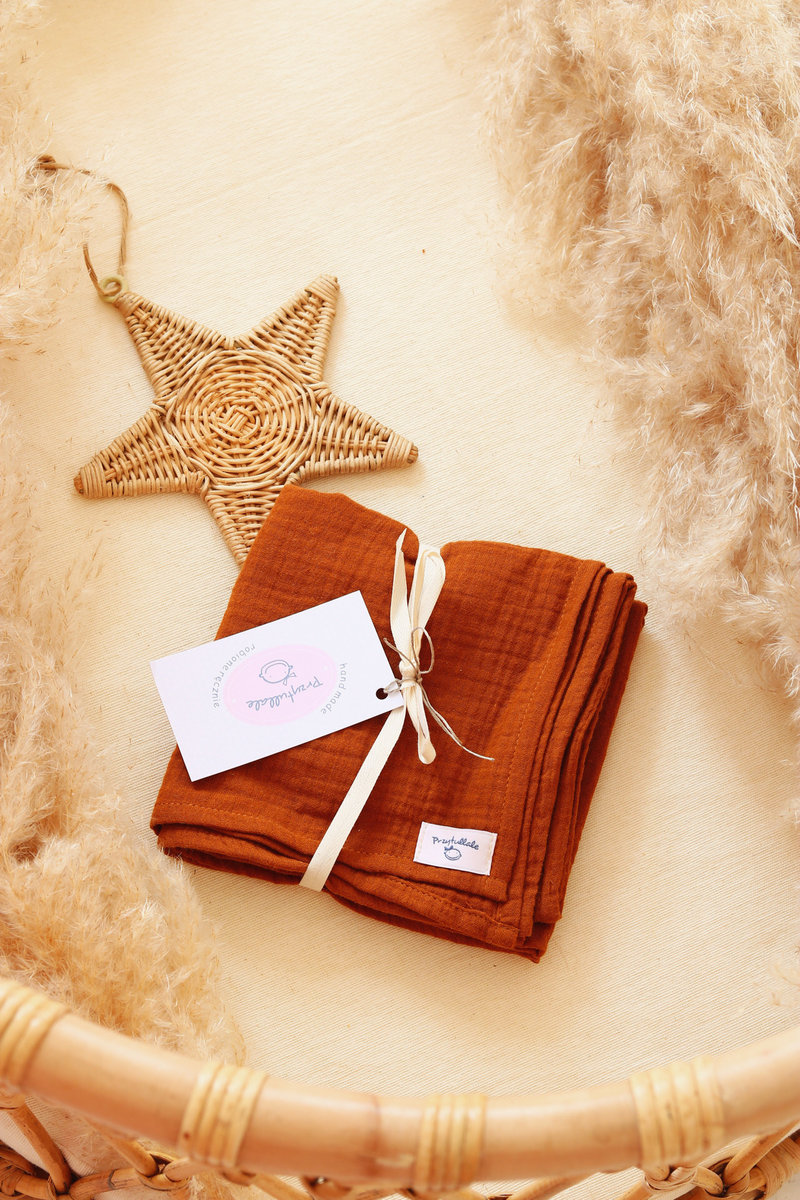 Akcesoria dla lalek prześcieradło z muślinu kolor Cynamon