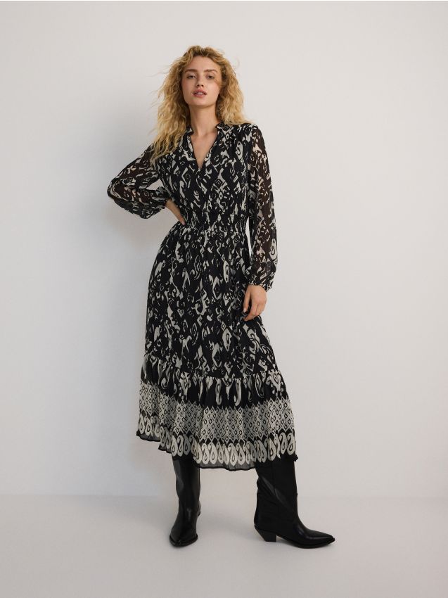 Reserved - Wzorzysta sukienka midi - czarny